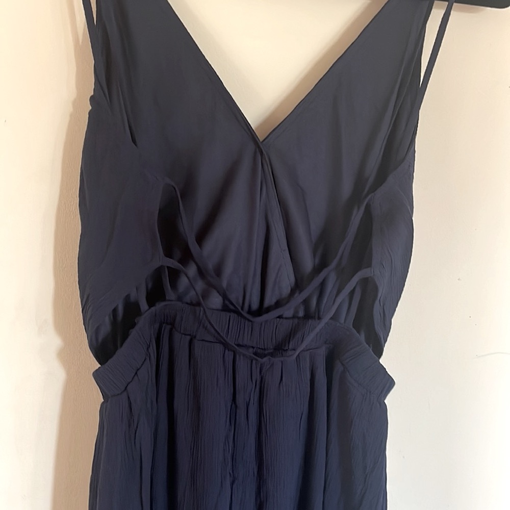 Lulu’s Maxi Dress in Navy Blue in size XS - Picture 9 of 9